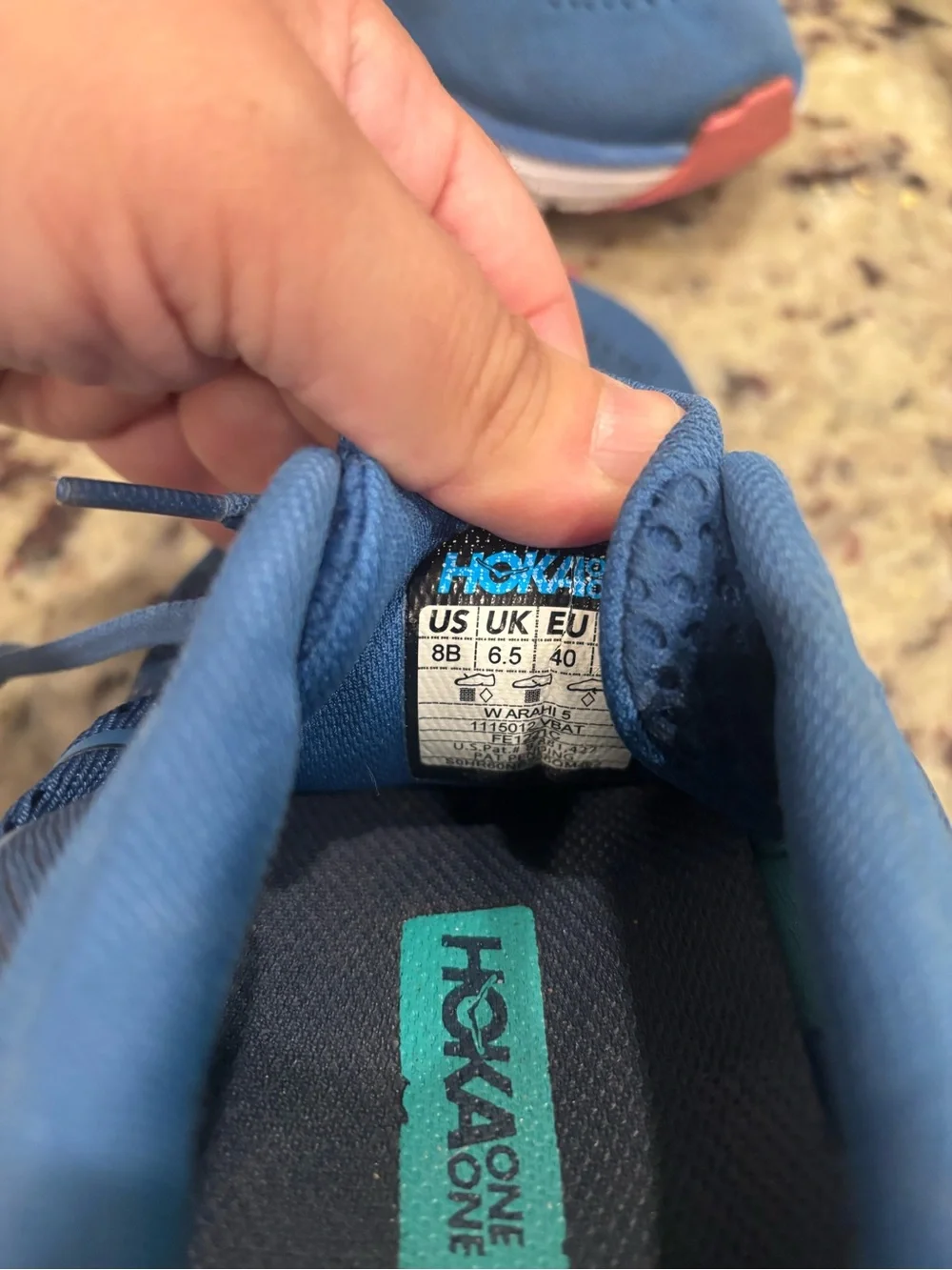 Hoka One One Arahi 5 Blue Womens size 8